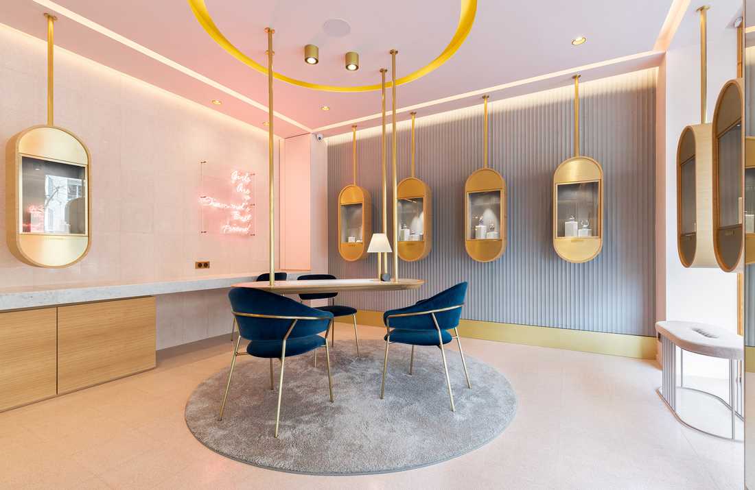 Interior design of a high-end jewelry store in Lille