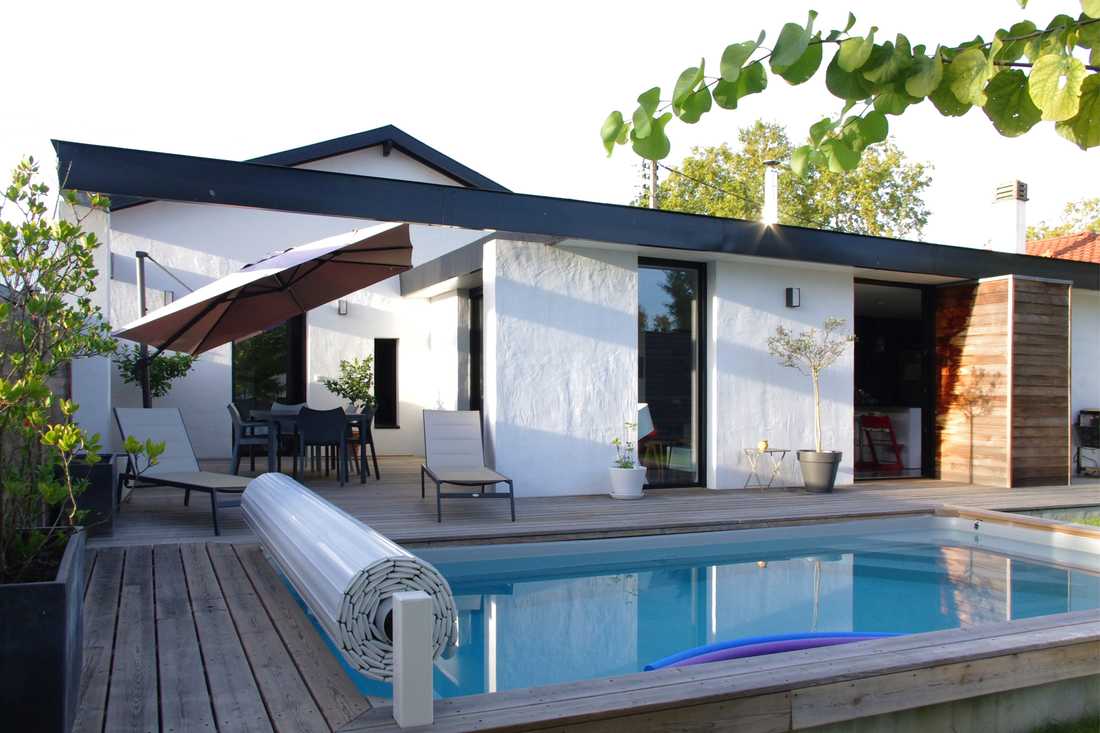 Aménagement d'une piscine par un architecte spécialiste des extensions de maison à Lille